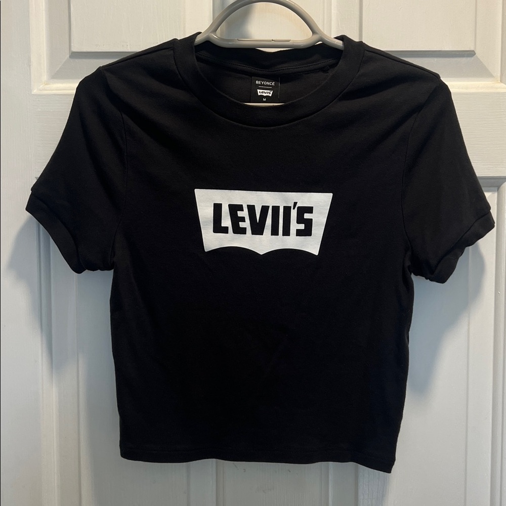 Levi's Black and White Logo Tee